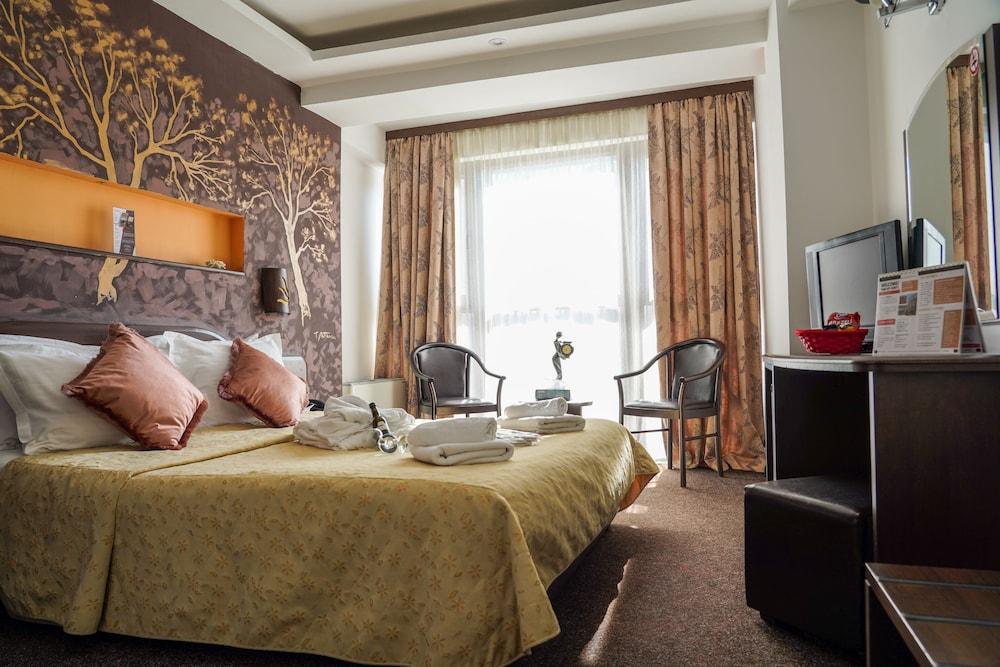 Hotel Razvan Bukarest Eksteriør billede