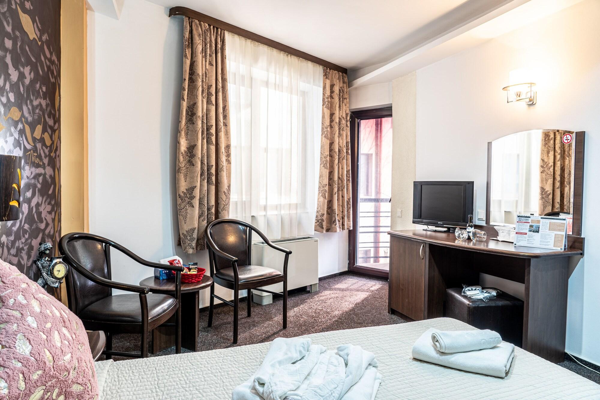 Hotel Razvan Bukarest Eksteriør billede