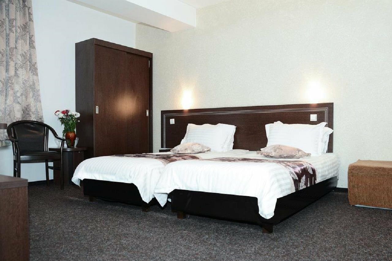 Hotel Razvan Bukarest Eksteriør billede
